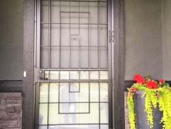 rectangles-security-storm-doors calgary